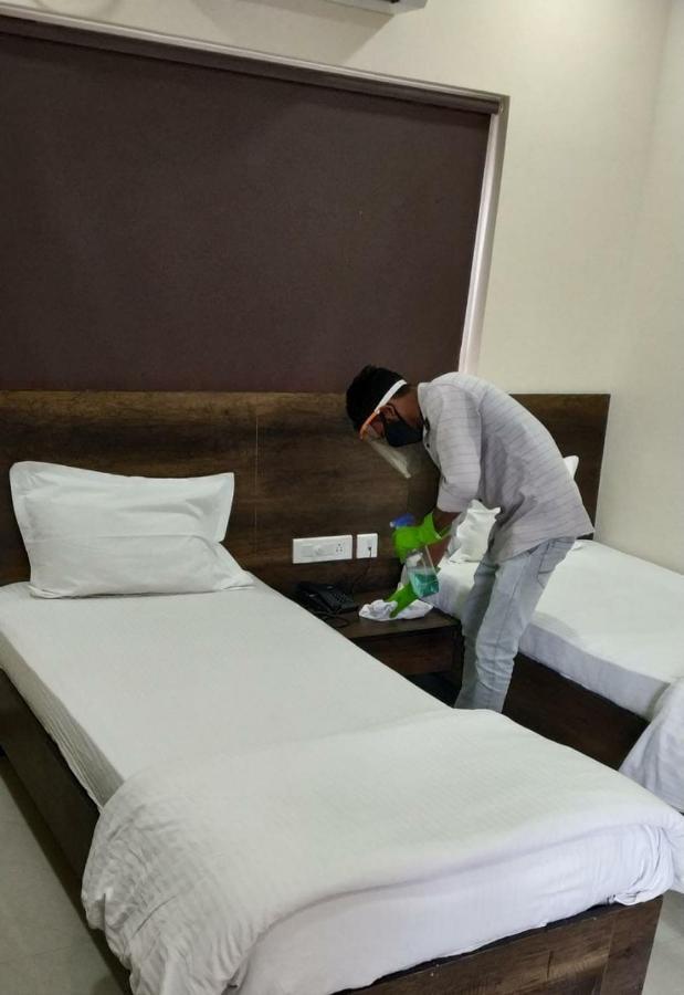 Our Nest Banjara Hotell Hyderabad Exteriör bild